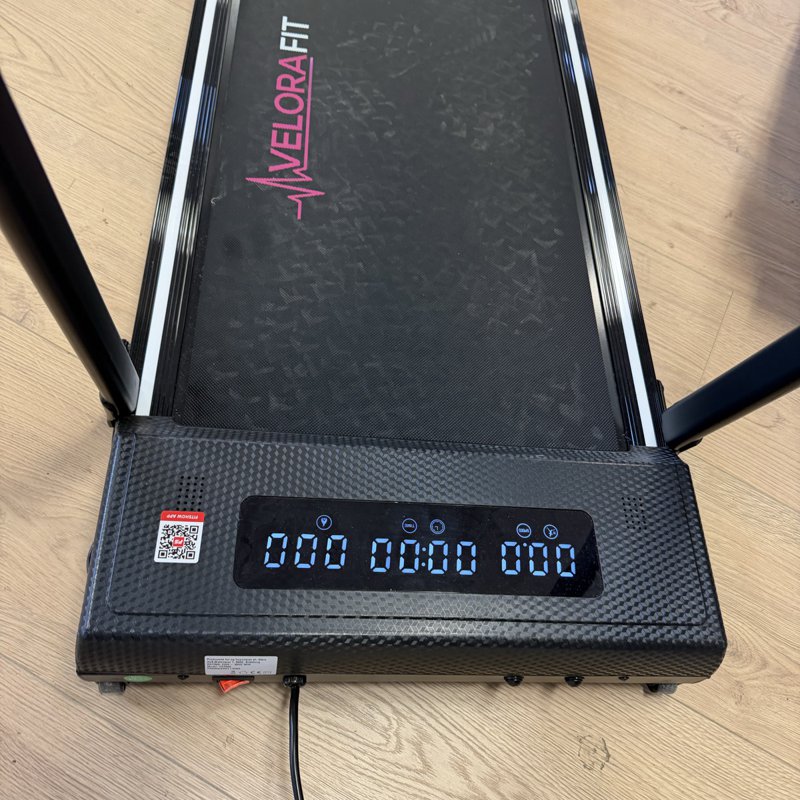Display på VeloraFit løbebånd